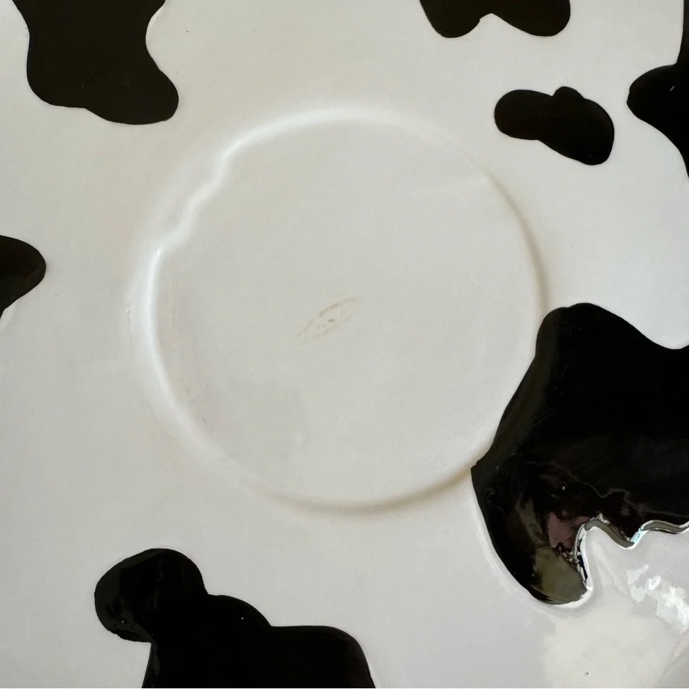 Vintage 1993 black and white cow appetizer and dip tray and cup
